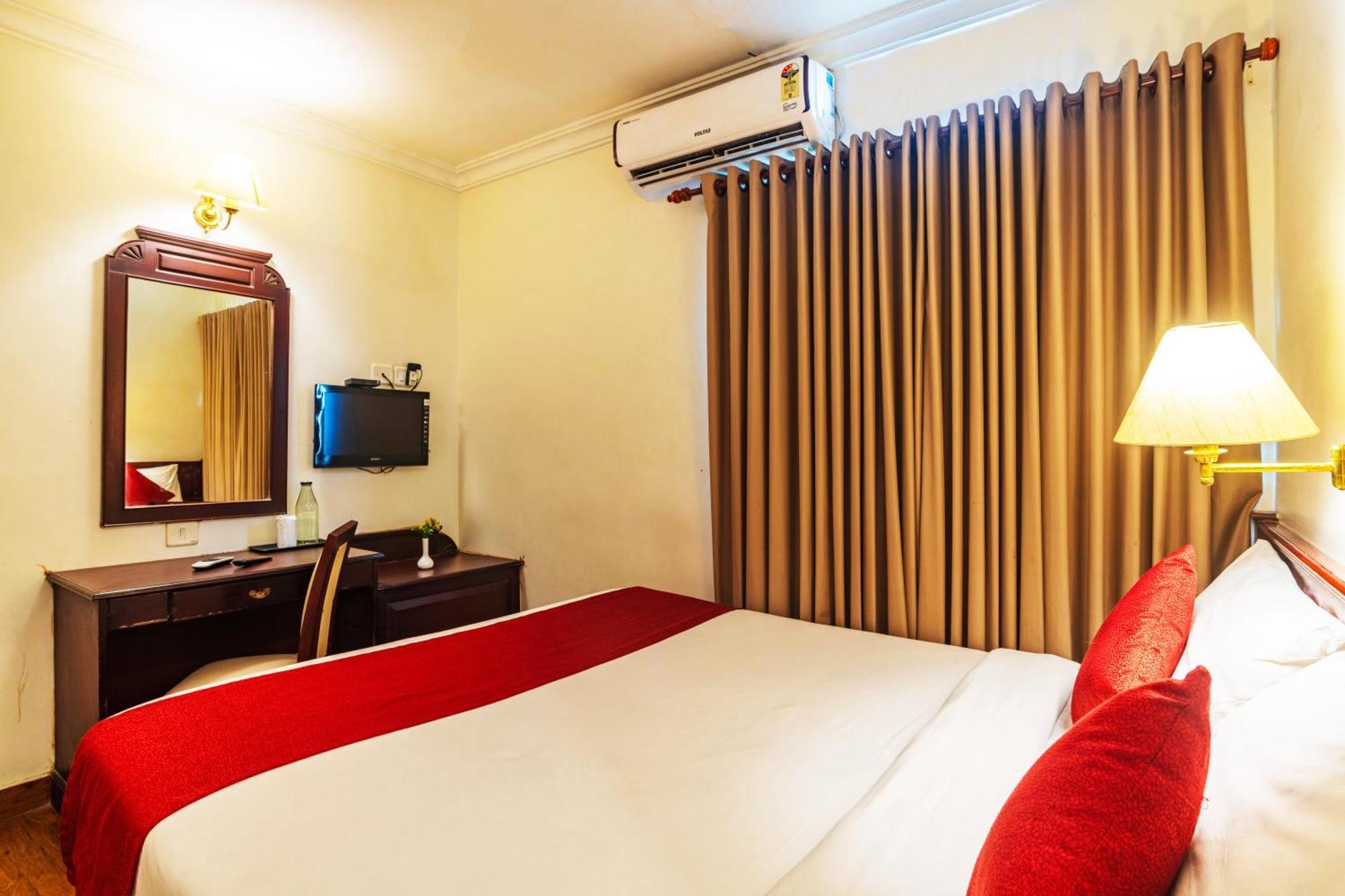 Hotel Archana Inn Kochi Habitación foto