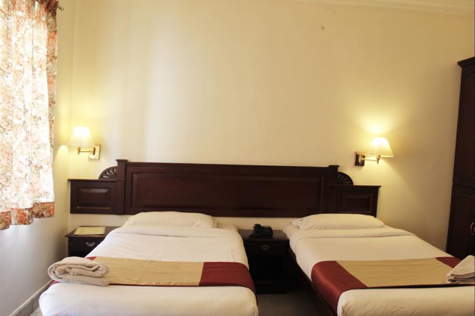 Hotel Archana Inn Kochi Exterior foto